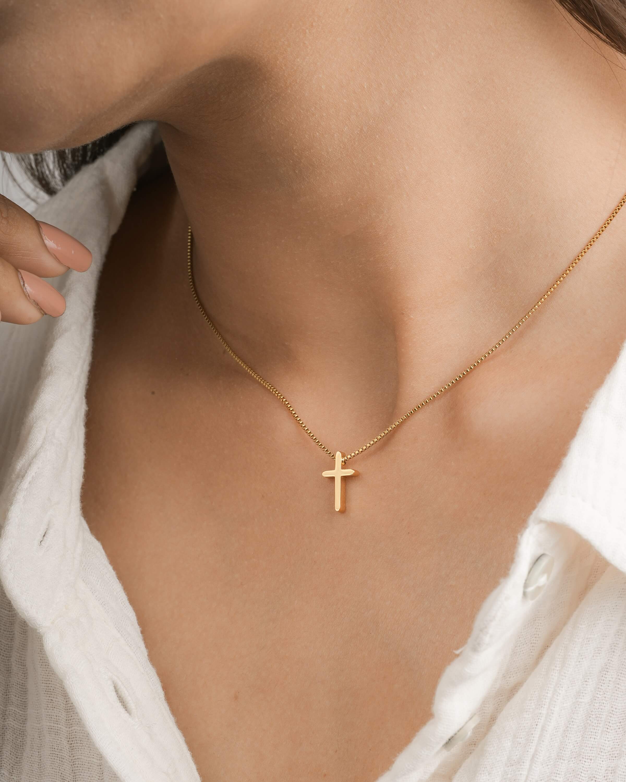 Delicate Cross Pendant Necklace in Yellow Gold Tone