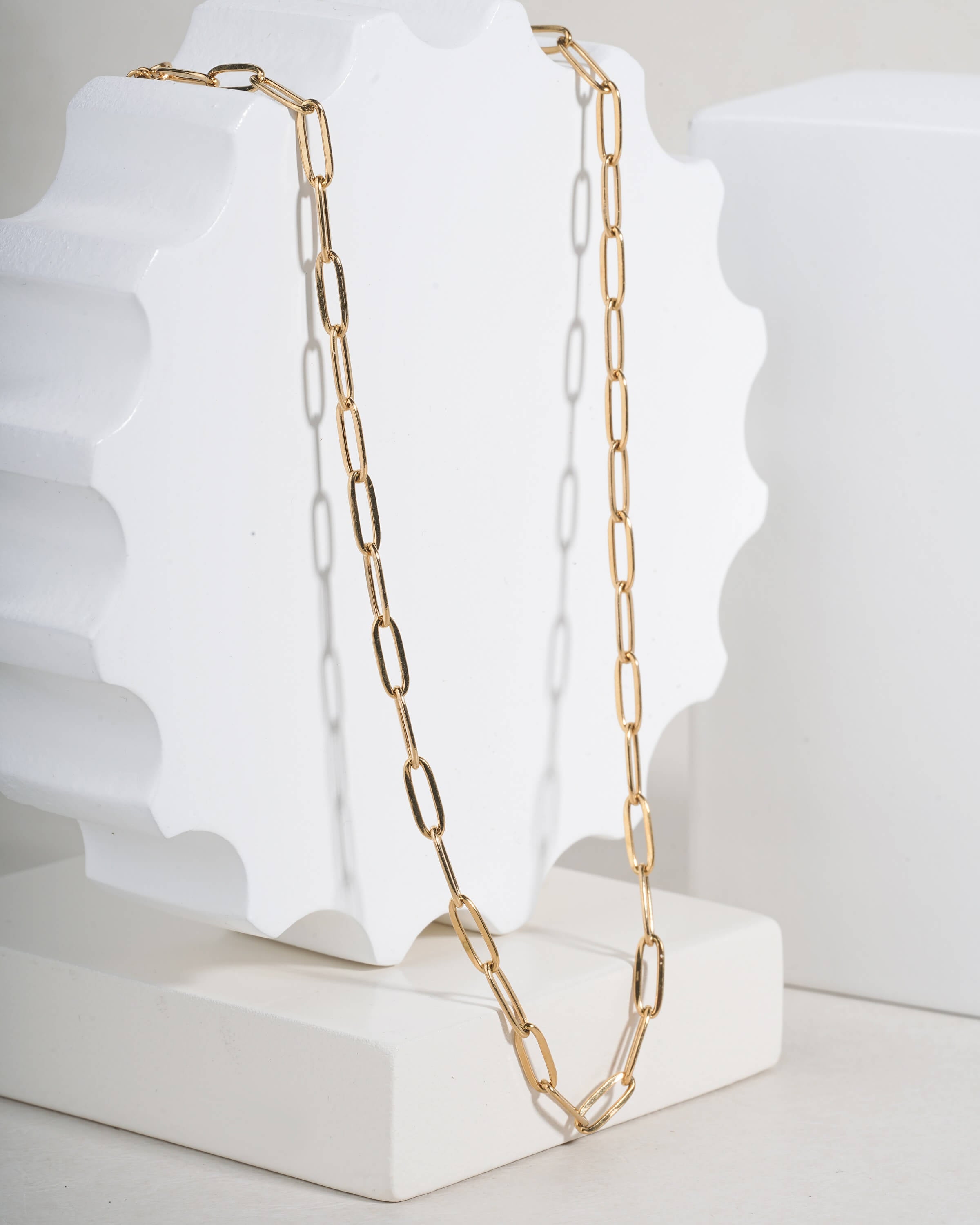 Modern Paperclip Chain Bracelet in Gold Tone