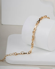 Modern Flat Oval Link Chain Bracelet in Gold Tone